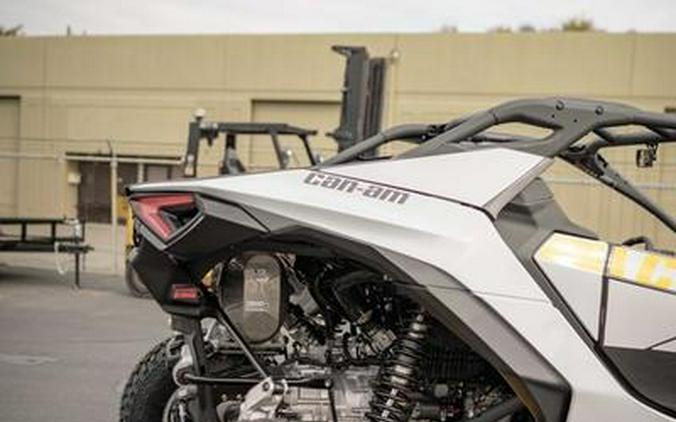 2024 Can-Am® Maverick R 999T DCT