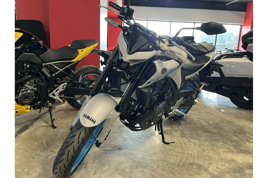 2025 Yamaha MT 03