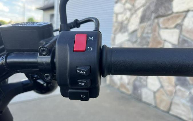 2015 Yamaha Bolt™ R-Spec