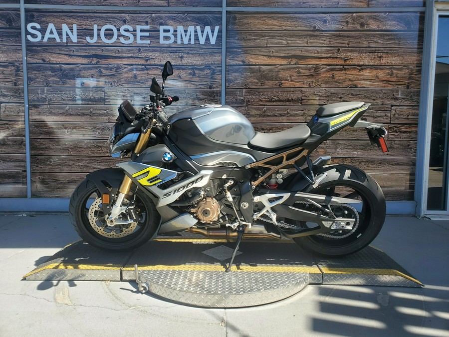 2024 BMW S 1000 R