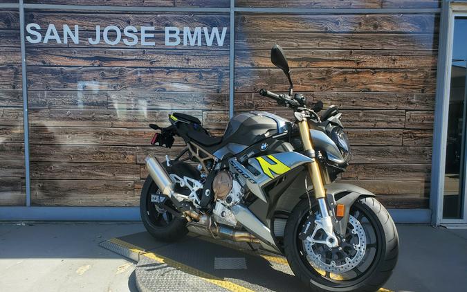 2024 BMW S 1000 R