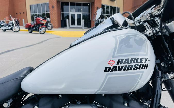 2021 Harley-Davidson Sport Glide FLSB