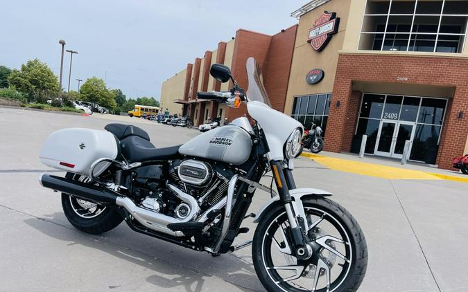 2021 Harley-Davidson Sport Glide FLSB