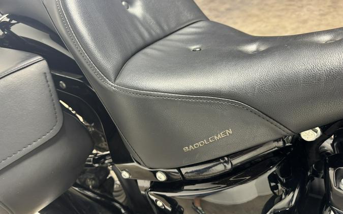 2021 Harley-Davidson® Heritage Classic 114 Vivid Black - 028502