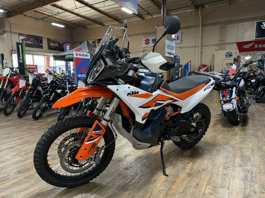 2024 KTM Adventure 890 R Rally