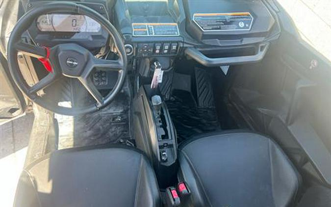 2024 Can-Am Commander XT-P
