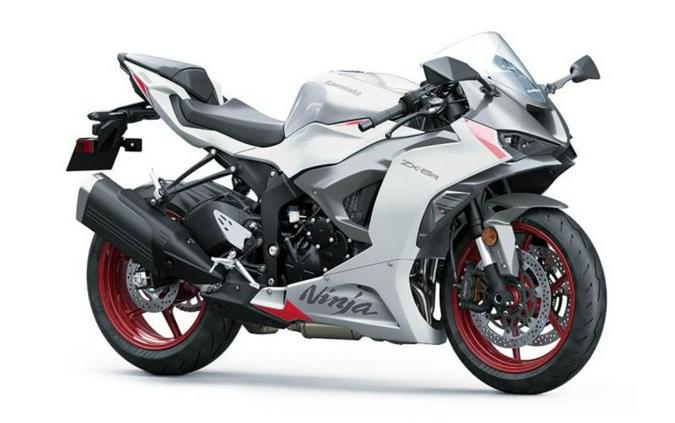 2024 Kawasaki Ninja® ZX™-6R ABS Pearl Robotic White/Metallic Graphite Gray