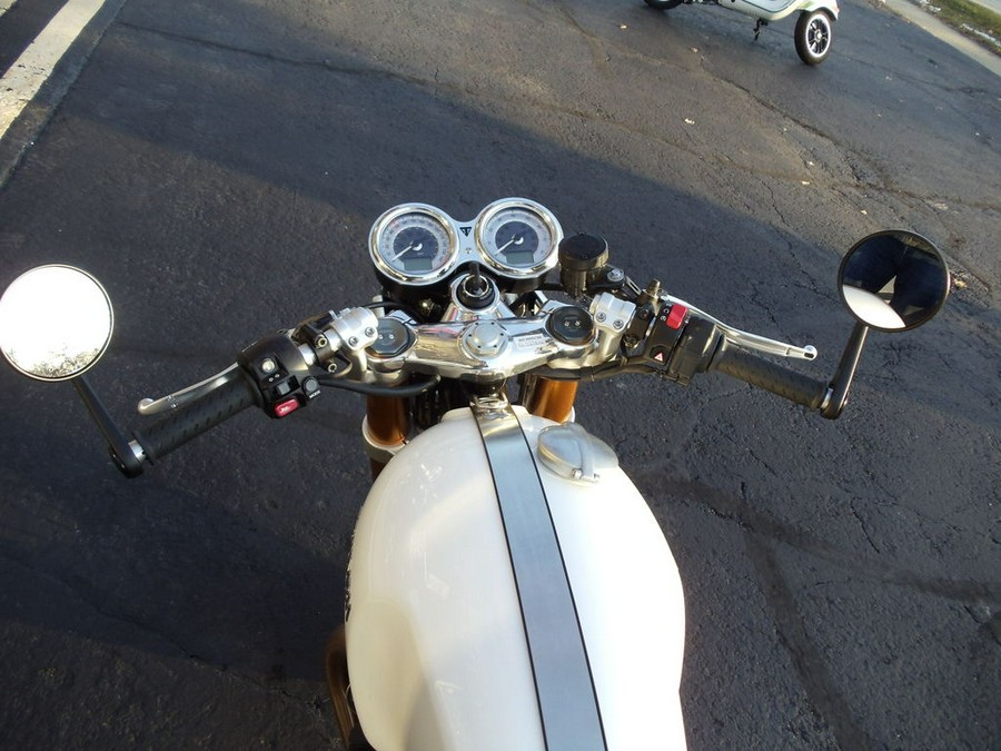 2019 Triumph Thruxton 1200 R Crystal White