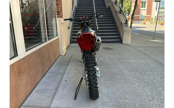 2026 Desmo450 MX Factory - Ducati