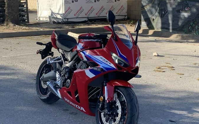 2026 Honda CBR650R E-Clutch