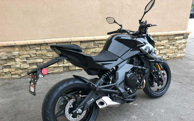 2023 CF MOTO 650NK