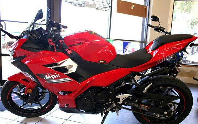 2021 Kawasaki Ninja 400 ABS Passion Red