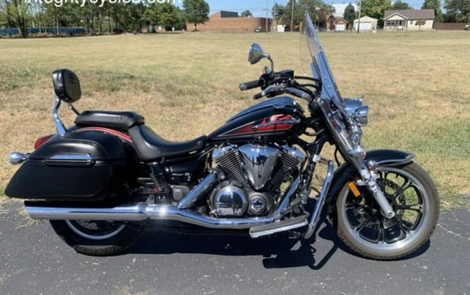 2014 Yamaha V Star® 950 Tourer