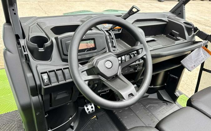 2026 Can-AM DEFENDER DPS HD7