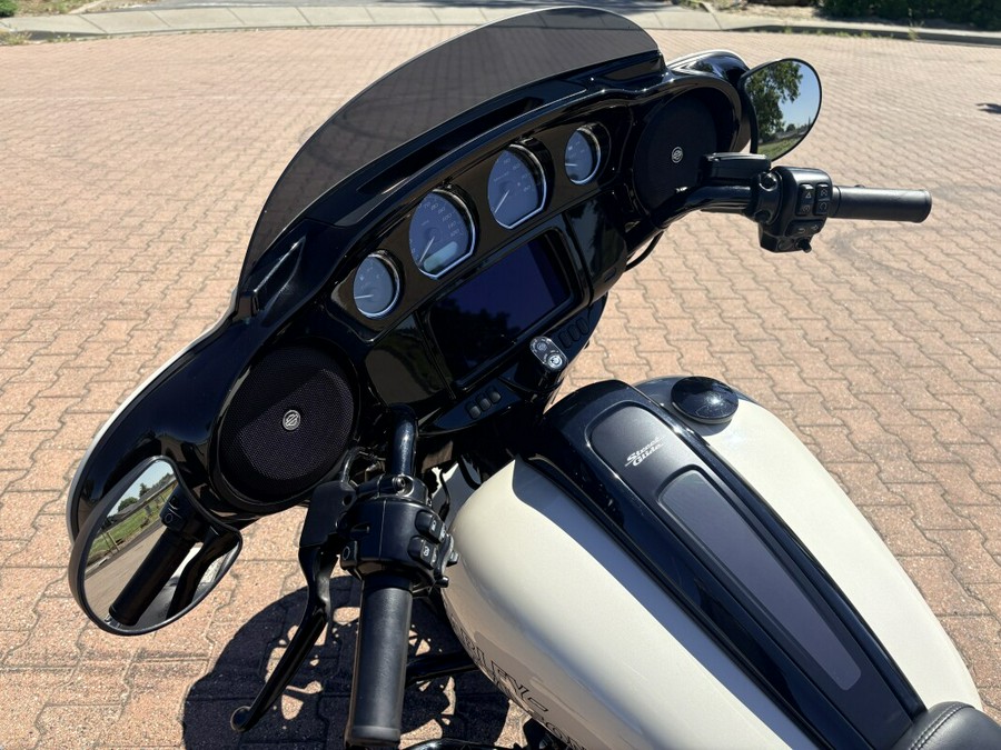 FLHXST 2023 Street Glide® ST