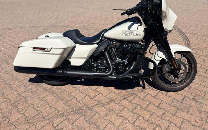 FLHXST 2023 Street Glide® ST