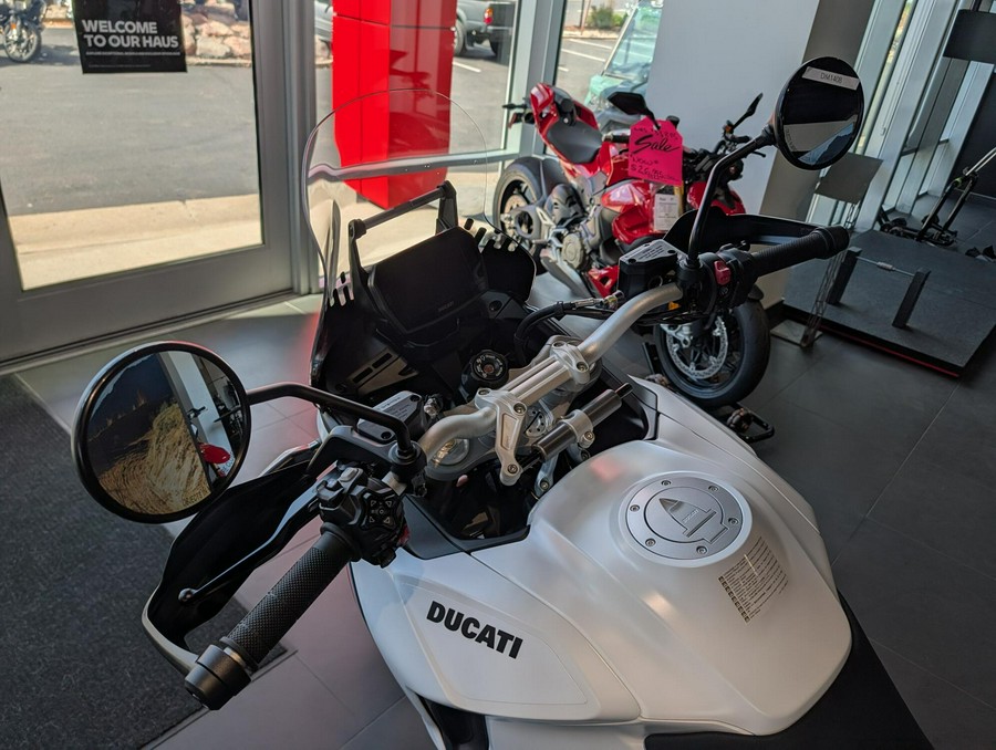 2026 Ducati DesertX V2