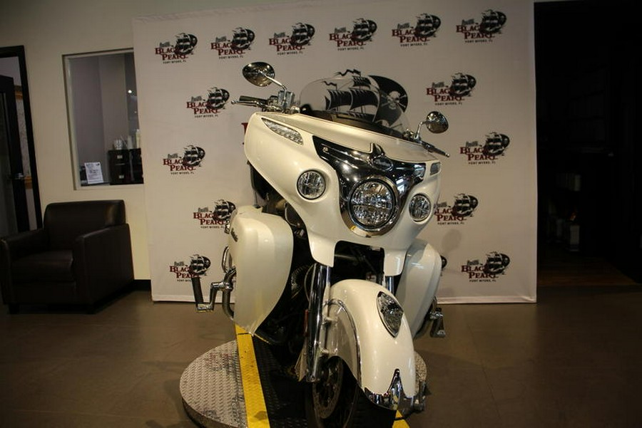 2018 Indian Motorcycle® ROADMASTER ELITE SILVER