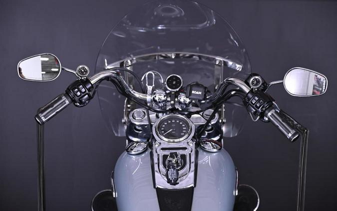 2014 Harley-Davidson® FLD - Dyna® Switchback™