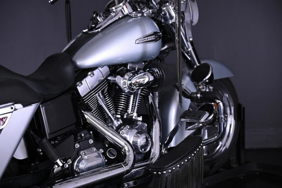 2014 Harley-Davidson® FLD - Dyna® Switchback™