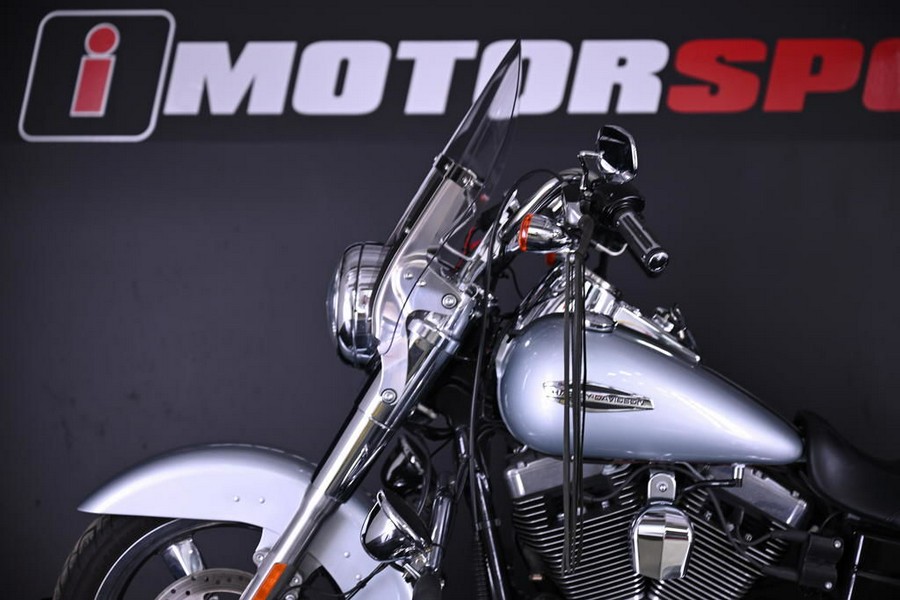 2014 Harley-Davidson® FLD - Dyna® Switchback™