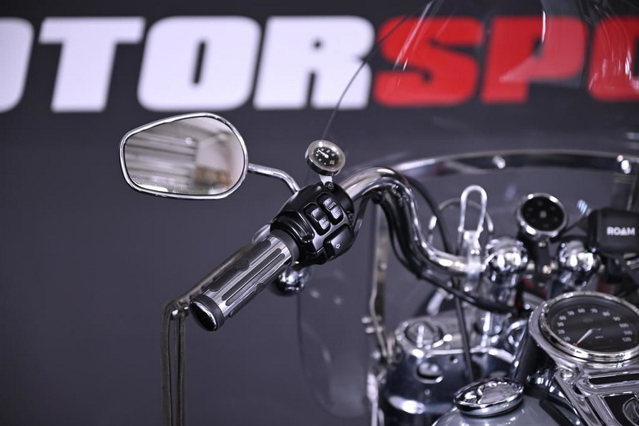 2014 Harley-Davidson® FLD - Dyna® Switchback™