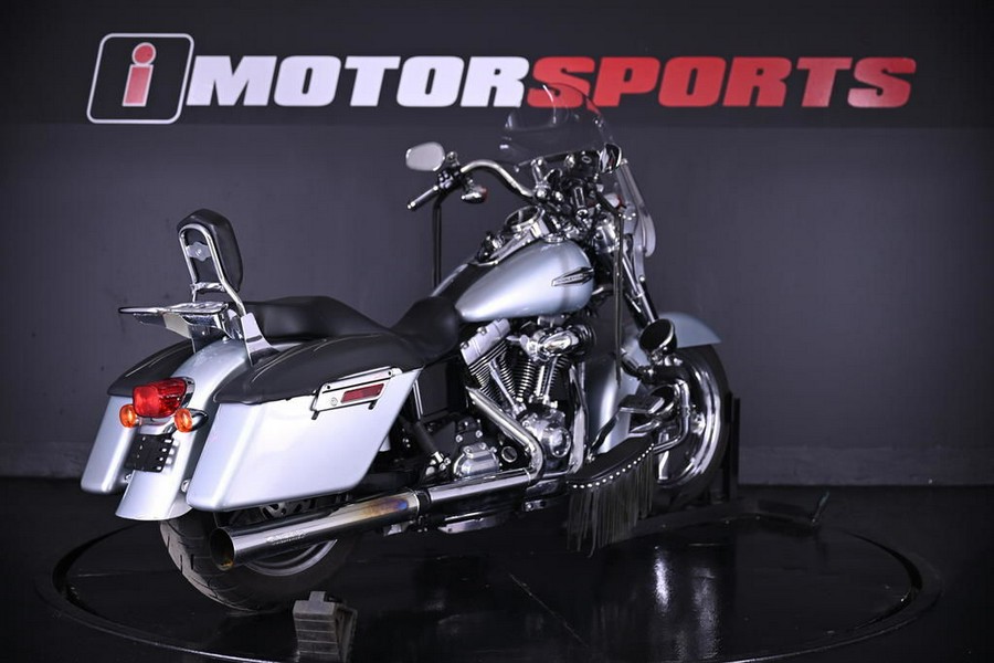 2014 Harley-Davidson® FLD - Dyna® Switchback™