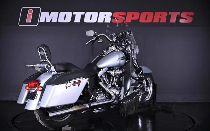 2014 Harley-Davidson® FLD - Dyna® Switchback™