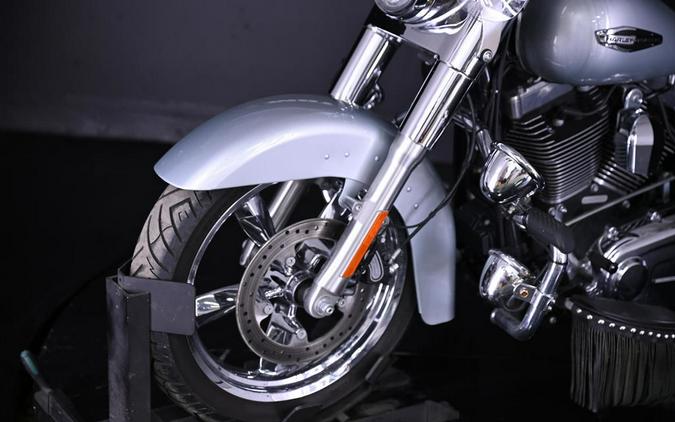 2014 Harley-Davidson® FLD - Dyna® Switchback™