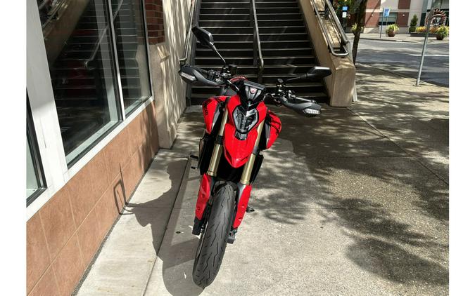 2026 Hypermotard V2 - Ducati