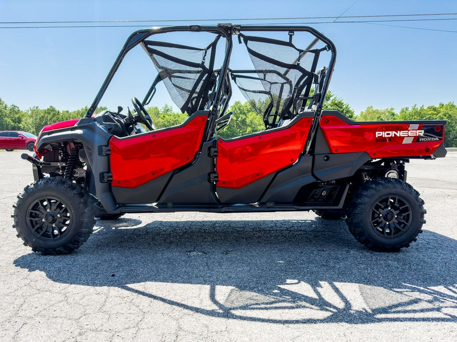 2024 Honda® Pioneer 1000-6 Deluxe Crew