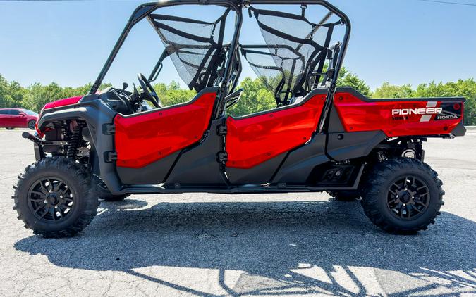 2024 Honda® Pioneer 1000-6 Deluxe Crew