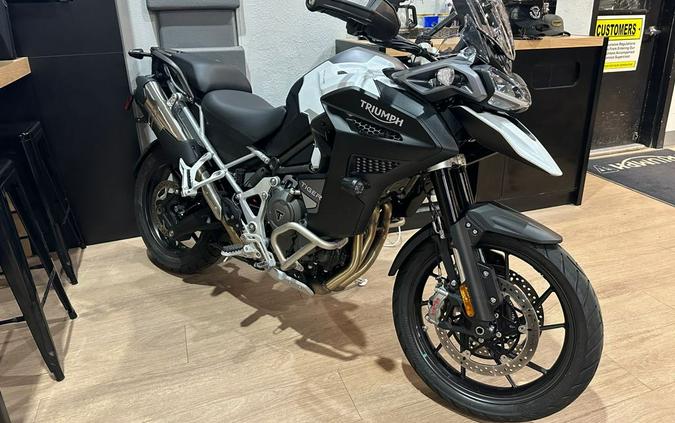 2023 Triumph Tiger 1200 GT Explorer - Snowdonia White - DEMO