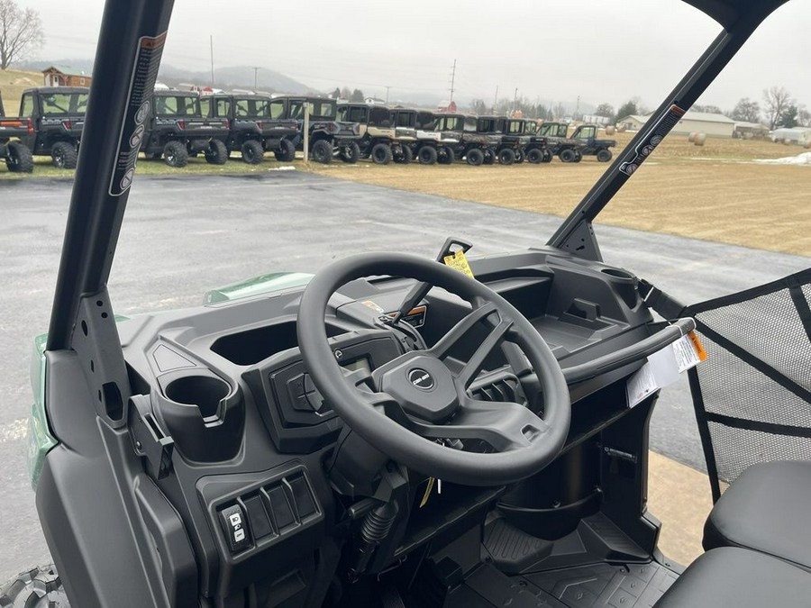 2026 Can-Am® Defender MAX DPS HD10
