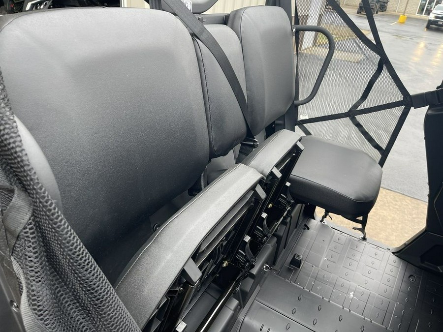 2026 Can-Am® Defender MAX DPS HD10