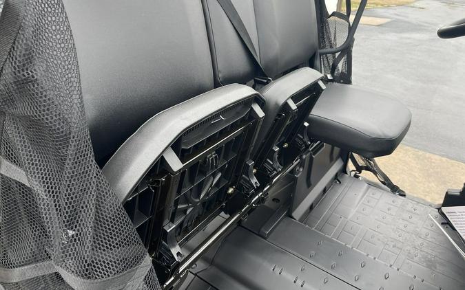 2026 Can-Am® Defender MAX DPS HD10