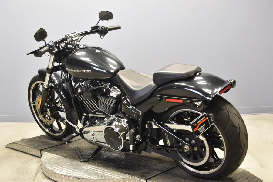 2018 Harley-Davidson Breakout