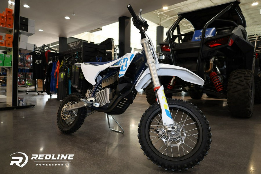 2024 Husqvarna® EE 5