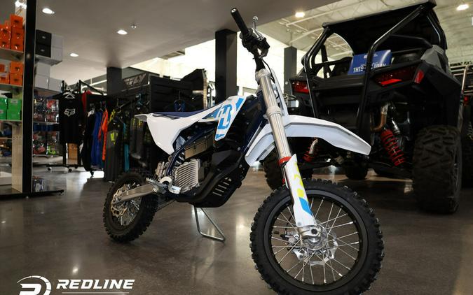 2024 Husqvarna® EE 5