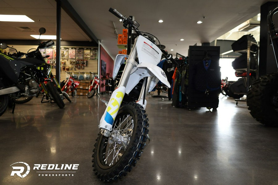 2024 Husqvarna® EE 5