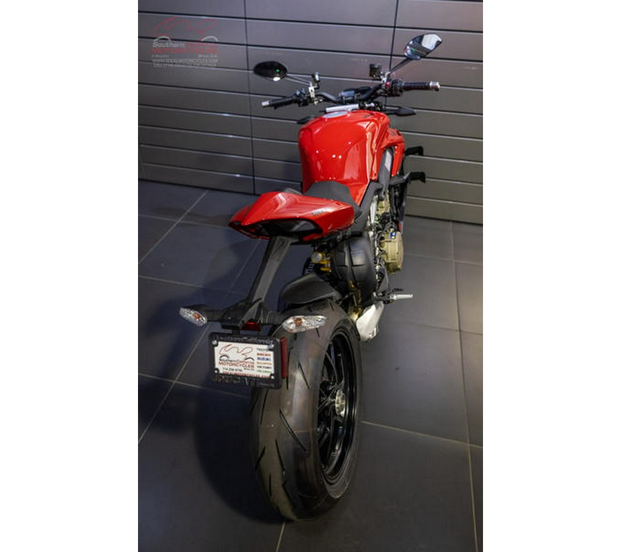 2024 Ducati Streetfighter V4 Red