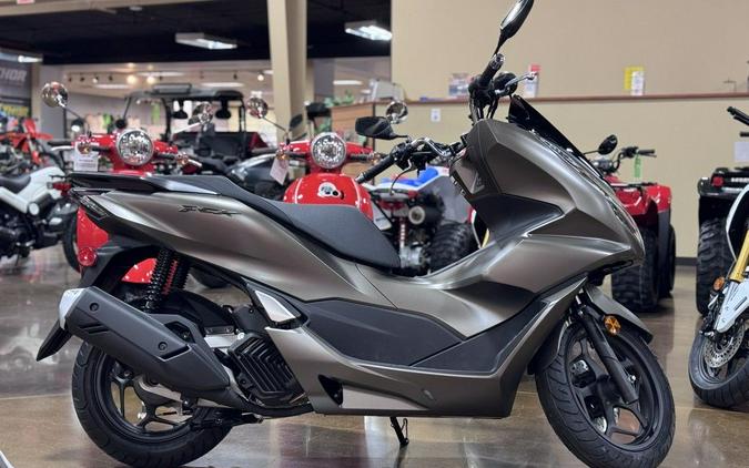 2024 Honda® PCX