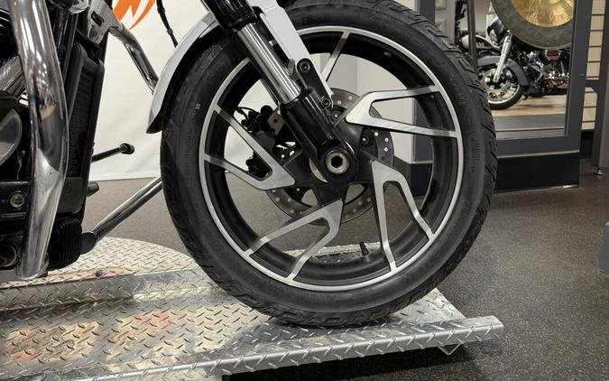 2021 Harley-Davidson Sport Glide® – Versatile Sport Touring