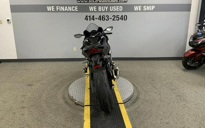 2022 Kawasaki Ninja® ZX™-10R