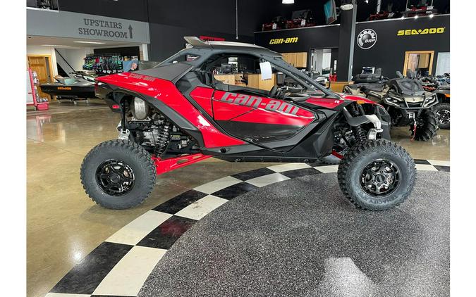 2024 Can-Am SSV MAV R X 77 996NT RD 24