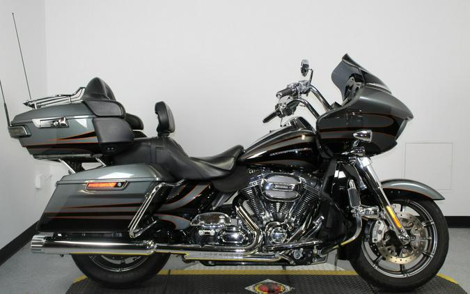 Harley-Davidson CVO Road Glide Ultra 2016 FLTRUSE 951619T CHR SL