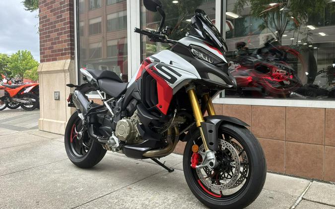 2025 Ducati Multistrada V4 RS