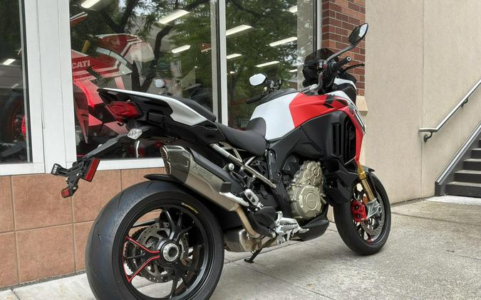 2025 Ducati Multistrada V4 RS