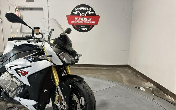 2016 BMW S 1000 R