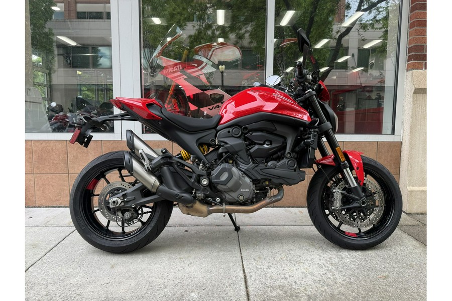 2026 Monster + - Ducati